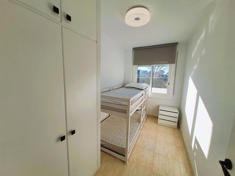 אמפוריבראבה Apartamento 1A Linea De Mar מראה חיצוני תמונה