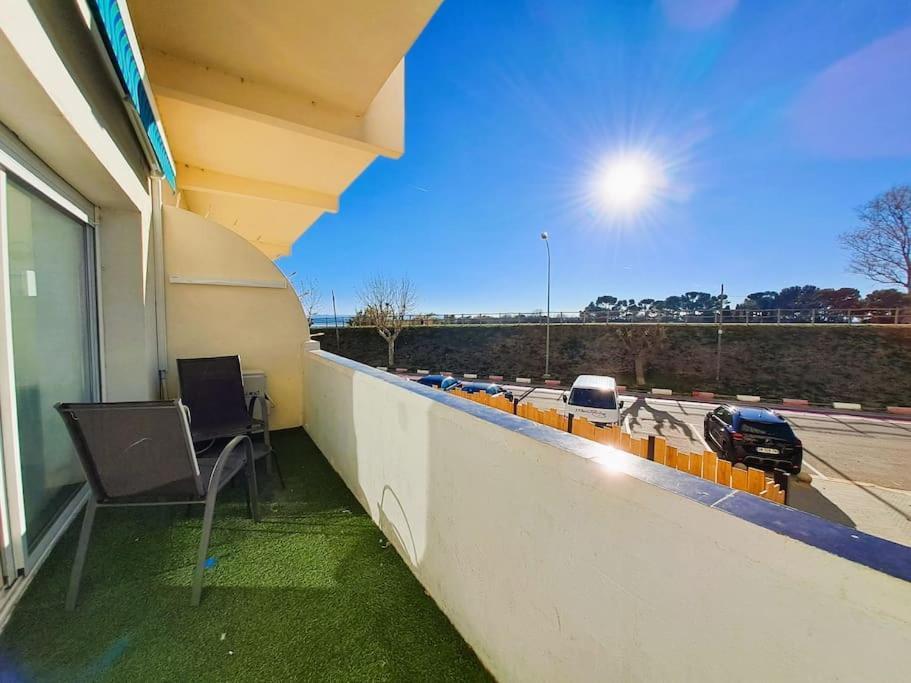 אמפוריבראבה Apartamento 1A Linea De Mar מראה חיצוני תמונה